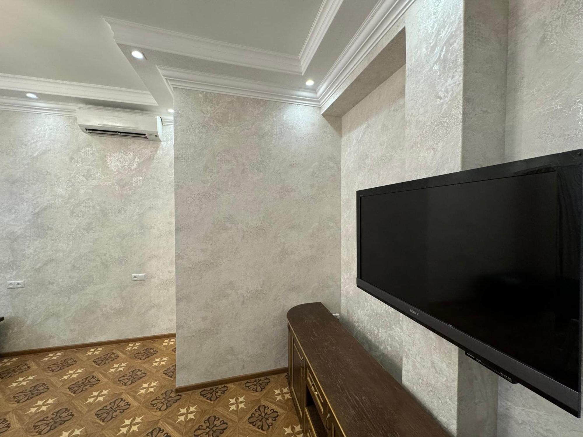Royal Renaysance Hotell Jerevan Rum bild