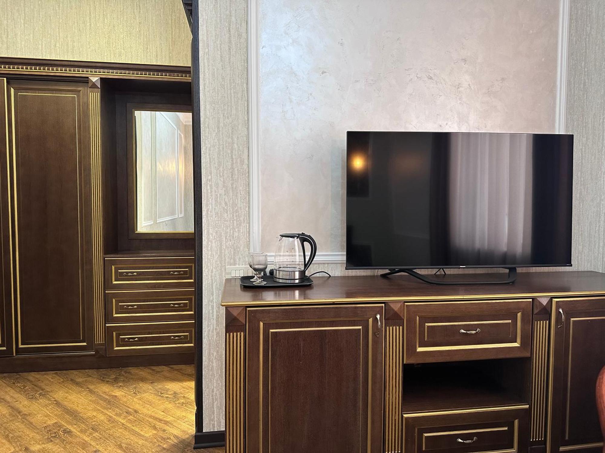 Royal Renaysance Hotell Jerevan Exteriör bild